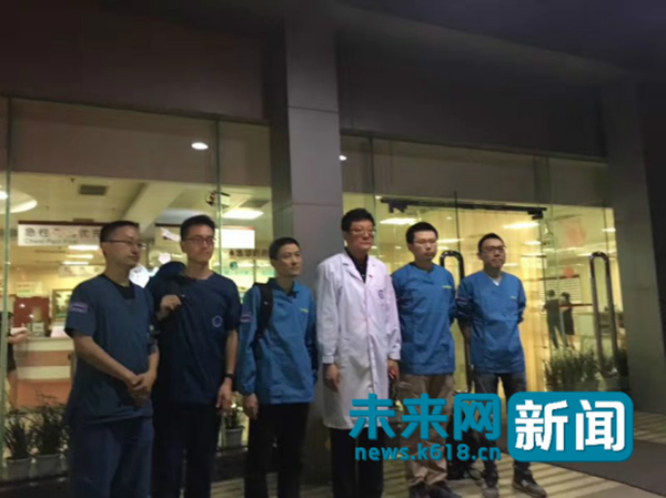 九寨溝地震救援醫(yī)生
